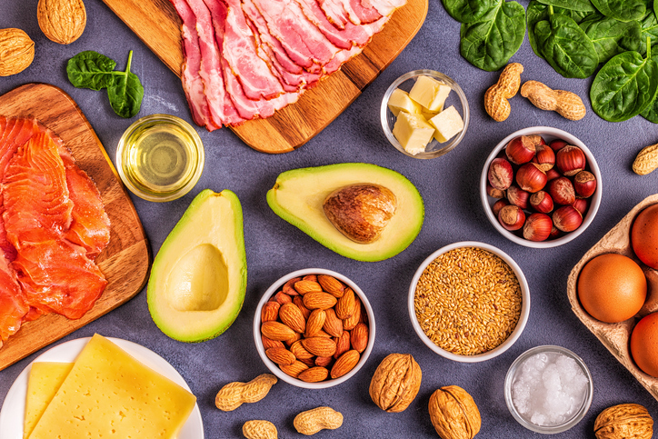 Pros and Cons of Keto Diet, According to Nutritionists & Dietitians