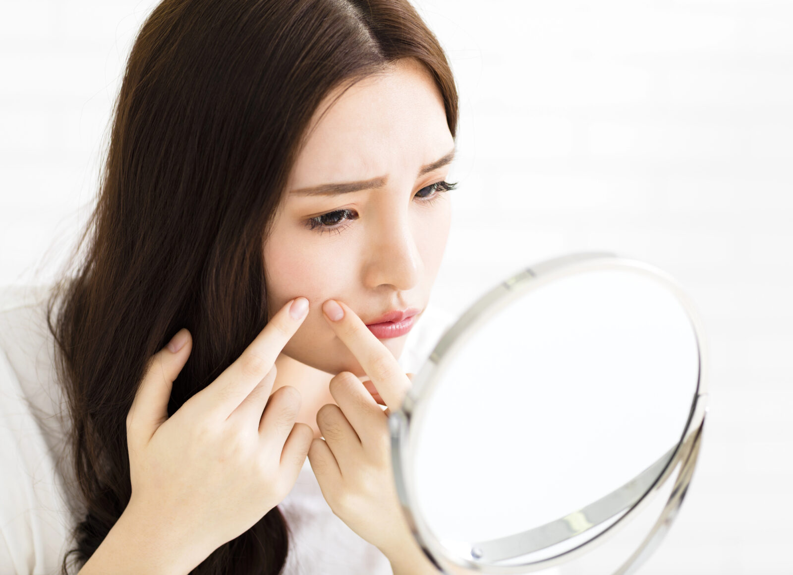 Foods That Cause Acne and Foods That Help Acne