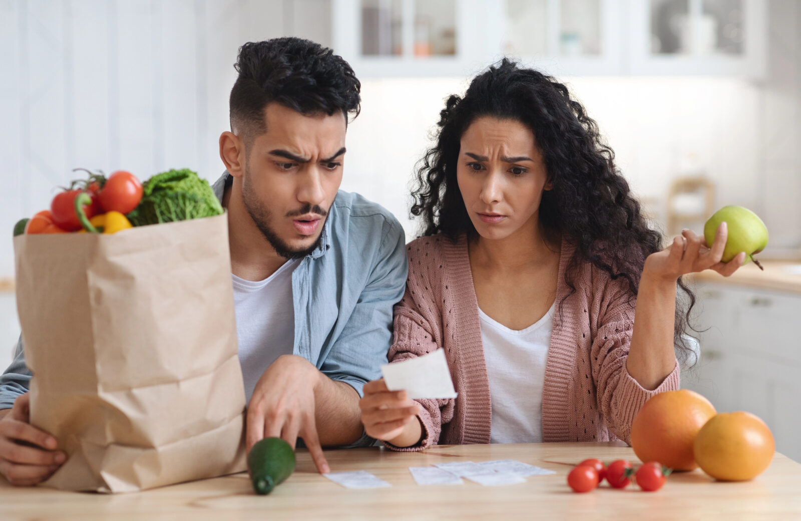 How To Save Money On Groceries: A Comprehensive Guide